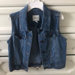 jean vest
